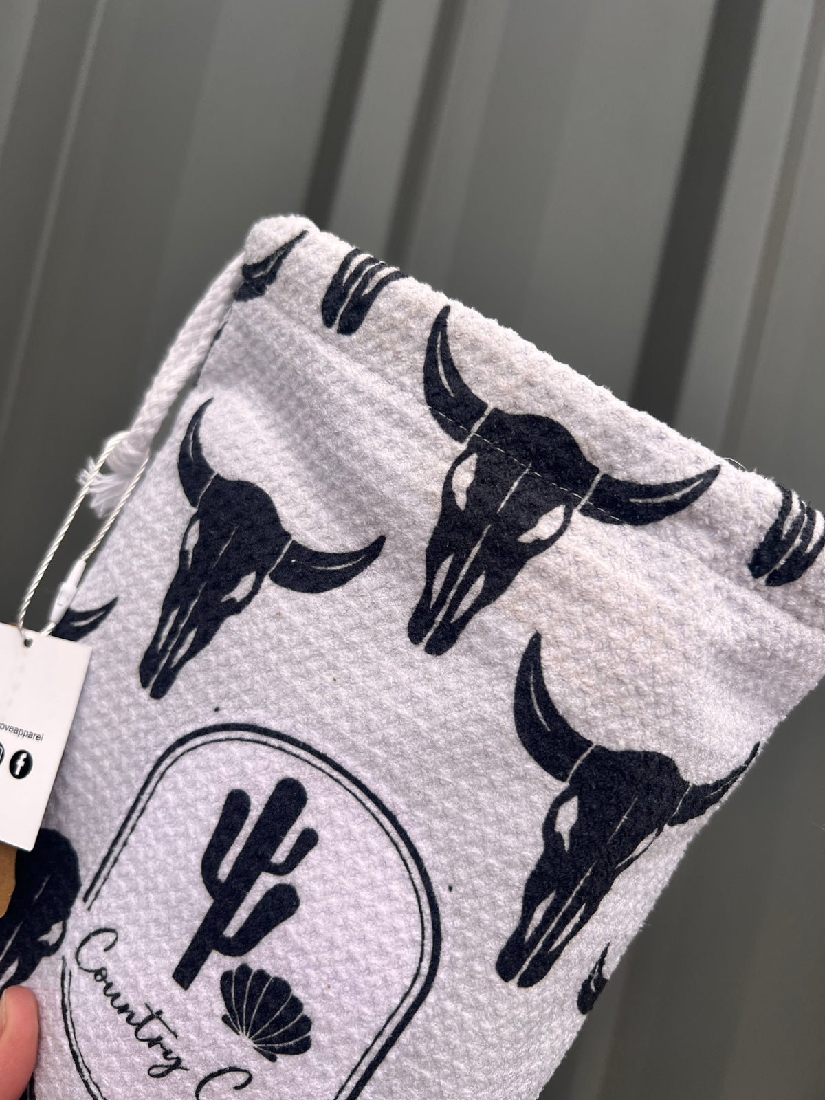 HUNTERS TOWEL